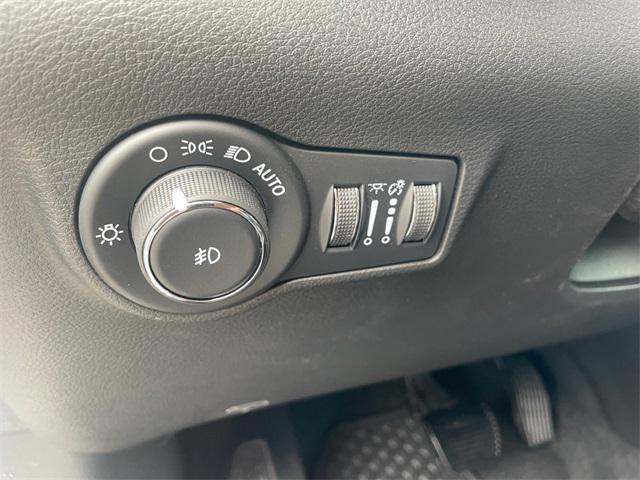 new 2025 Jeep Compass car, priced at $36,189