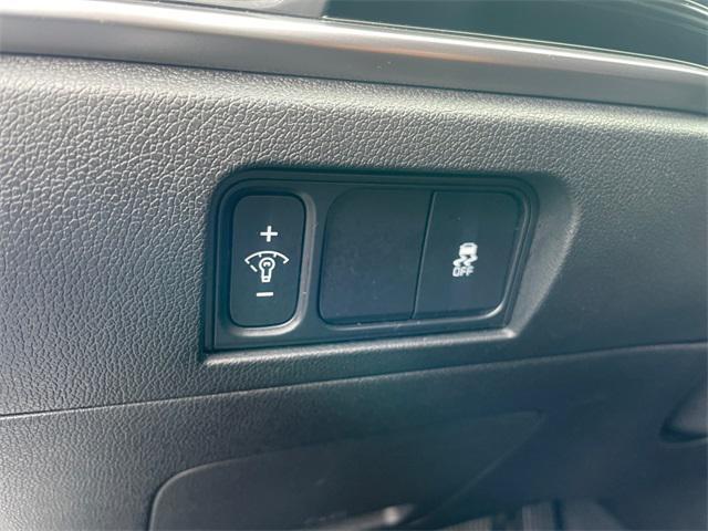 used 2024 Kia Sorento car, priced at $27,622