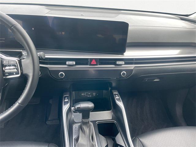 used 2024 Kia Sorento car, priced at $27,622