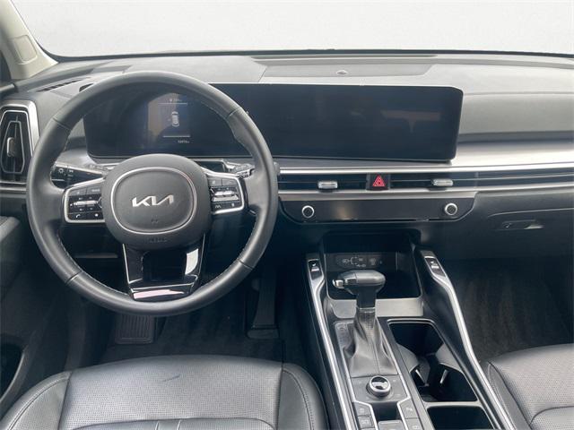 used 2024 Kia Sorento car, priced at $27,622