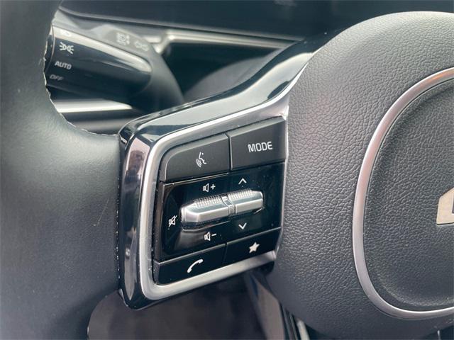 used 2024 Kia Sorento car, priced at $27,622