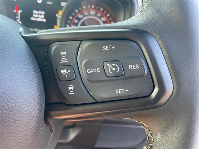 new 2025 Jeep Wrangler car, priced at $51,919