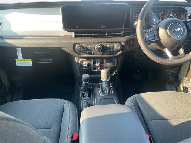 new 2025 Jeep Wrangler car, priced at $51,919