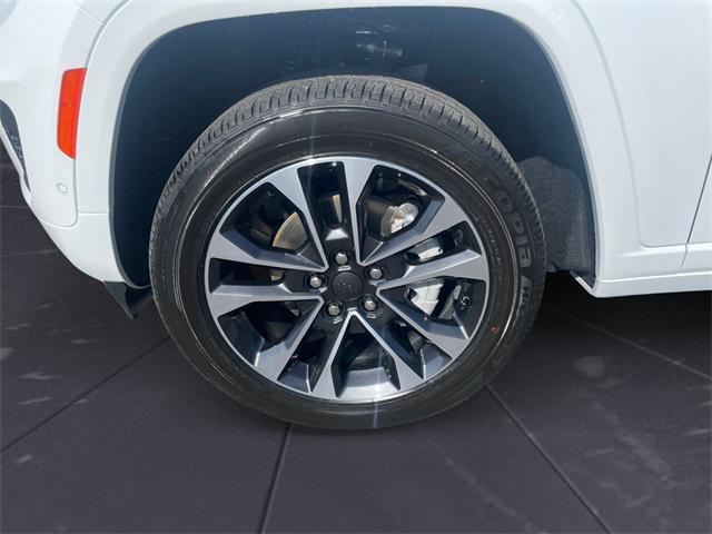 new 2025 Jeep Grand Cherokee car, priced at $56,694
