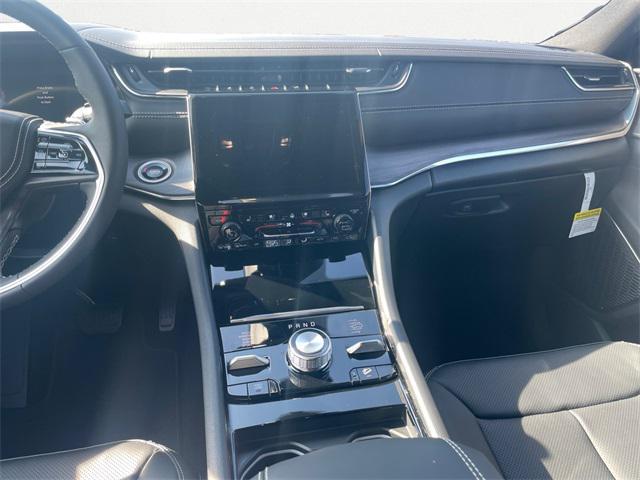 new 2025 Jeep Grand Cherokee car, priced at $56,694