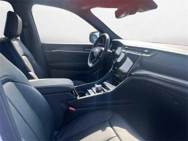 new 2025 Jeep Grand Cherokee car, priced at $56,694