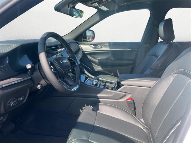 new 2025 Jeep Grand Cherokee car, priced at $56,694