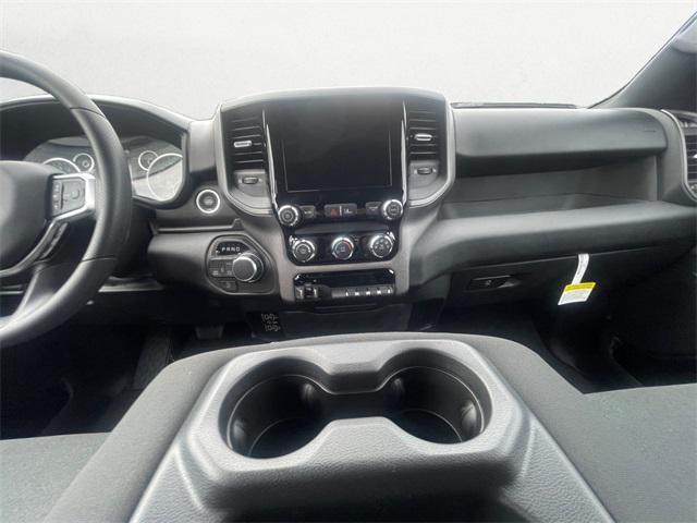 new 2025 Ram 1500 car, priced at $46,537