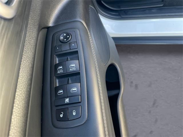 used 2021 Jeep Grand Cherokee car, priced at $19,980