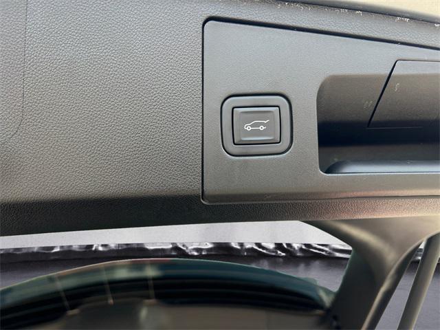 used 2024 Cadillac XT4 car, priced at $37,387