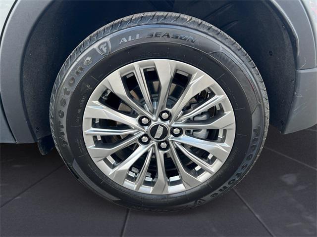 used 2024 Cadillac XT4 car, priced at $37,387