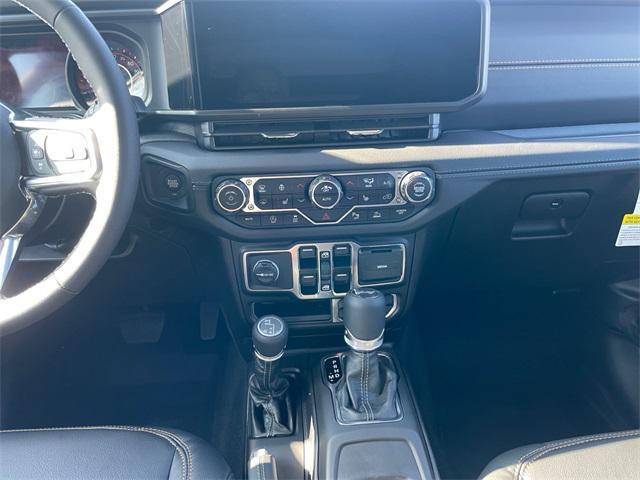 new 2025 Jeep Wrangler car, priced at $56,662