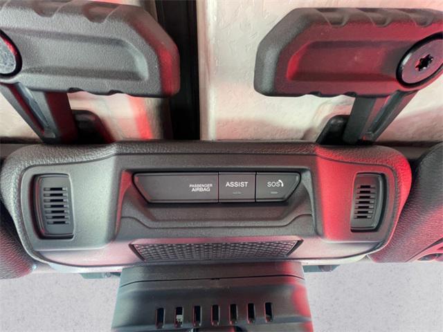 new 2025 Jeep Wrangler car, priced at $56,662