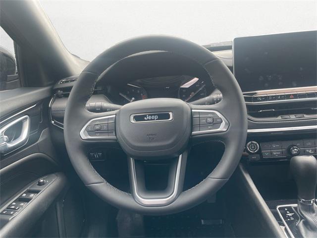 new 2025 Jeep Compass car, priced at $31,982