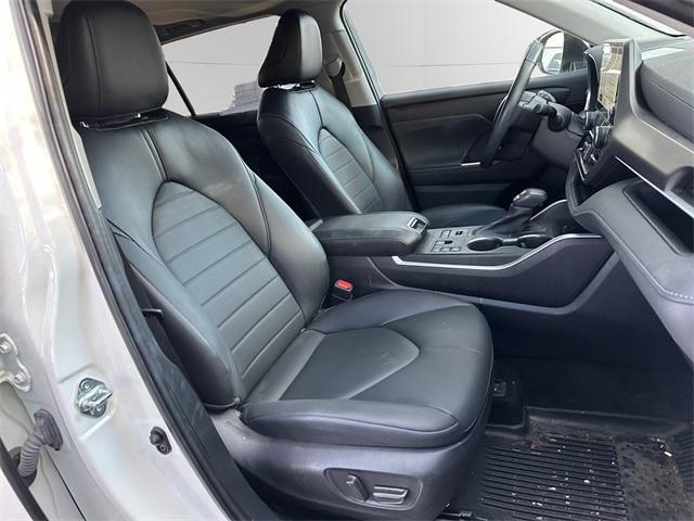 used 2023 Toyota Highlander car, priced at $41,000