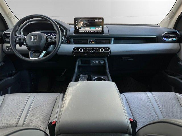 used 2023 Honda Pilot car, priced at $42,700