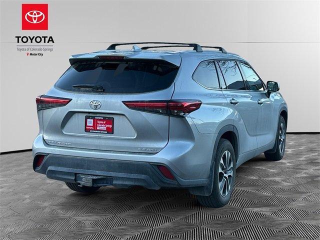 used 2022 Toyota Highlander car, priced at $37,700