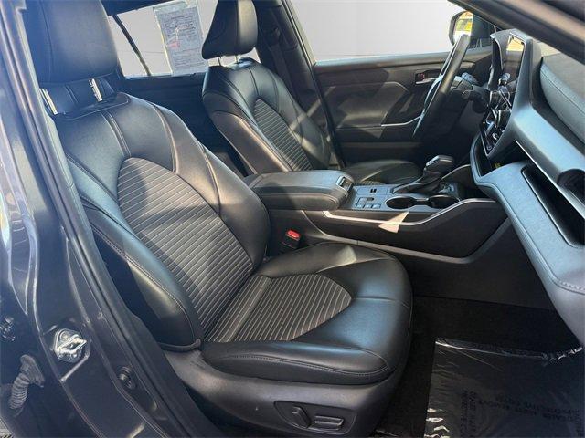 used 2023 Toyota Highlander car, priced at $39,200