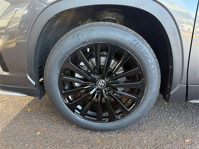 used 2023 Toyota Highlander car, priced at $39,200