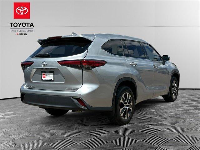 used 2021 Toyota Highlander car, priced at $32,500