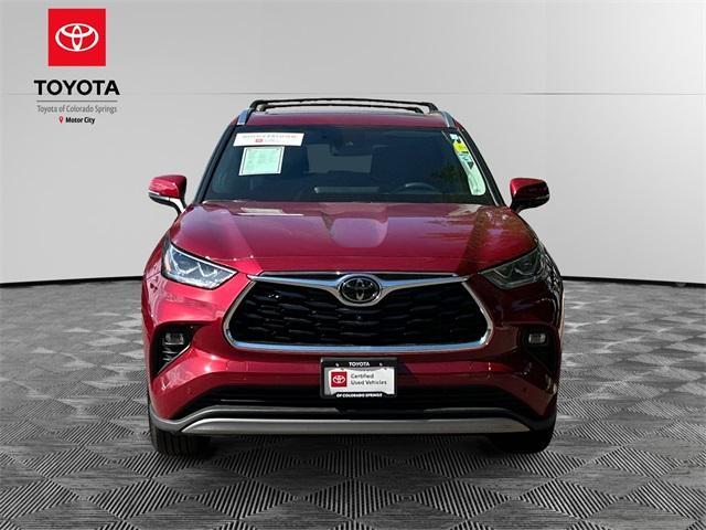 used 2025 Toyota Highlander car, priced at $52,000
