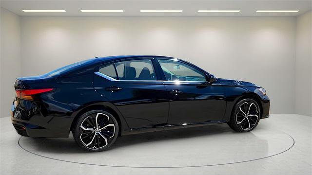 new 2025 Nissan Altima car, priced at $29,092