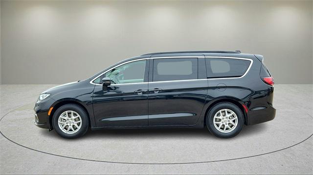 used 2022 Chrysler Pacifica car, priced at $22,636