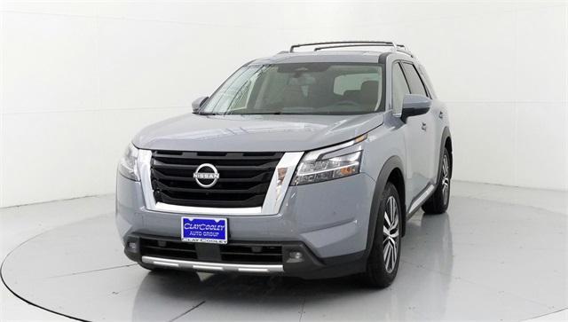 new 2024 Nissan Pathfinder car, priced at $44,148