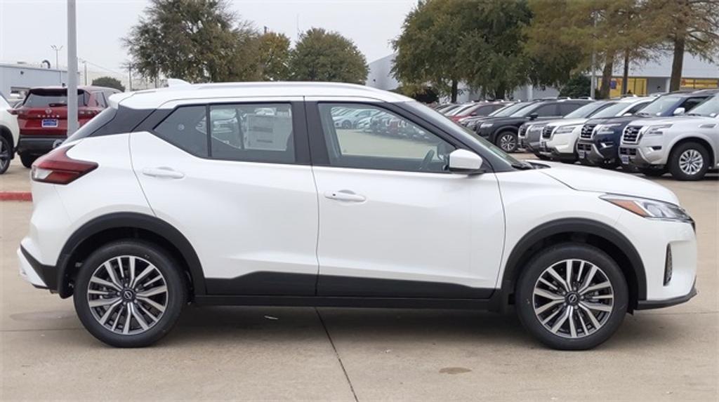 new 2024 Nissan Kicks car, priced at $21,401