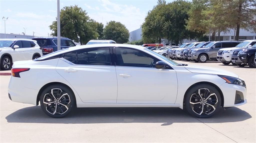 new 2024 Nissan Altima car, priced at $25,915