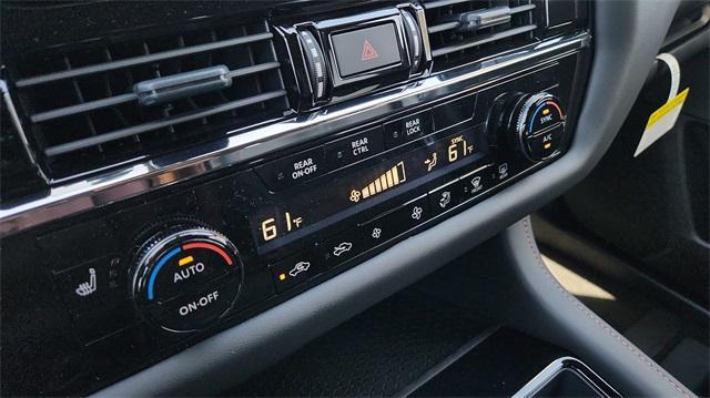 new 2025 Nissan Pathfinder car, priced at $43,231