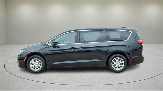 used 2023 Chrysler Pacifica car, priced at $23,808