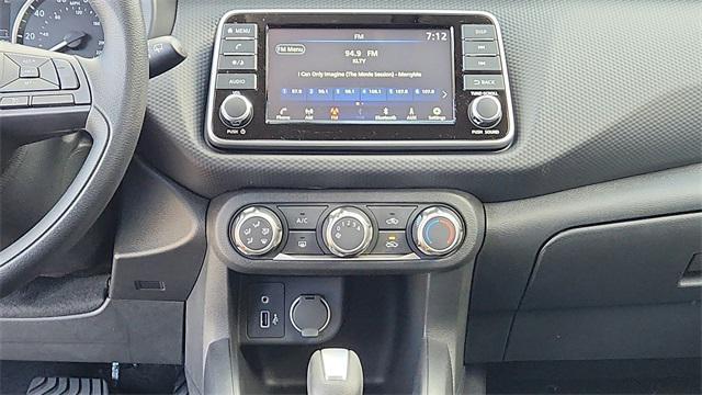 new 2025 Nissan Kicks car, priced at $21,287