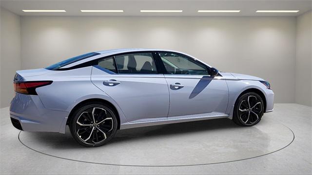 new 2025 Nissan Altima car, priced at $26,004