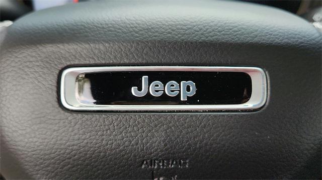 used 2023 Jeep Grand Cherokee car, priced at $32,044