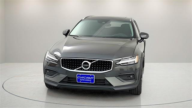 used 2022 Volvo V60 Cross Country car, priced at $35,995