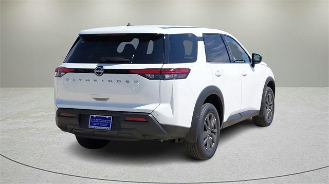 new 2024 Nissan Pathfinder car, priced at $32,680