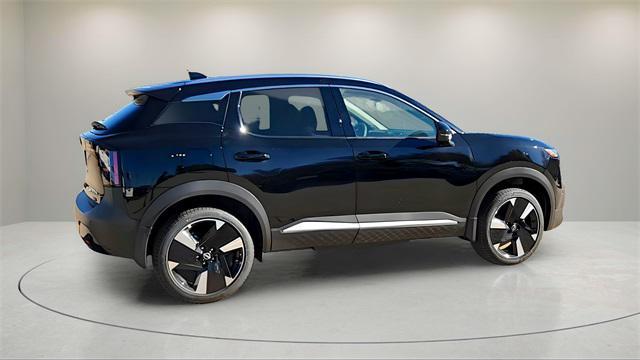 new 2025 Nissan Kicks car, priced at $28,984