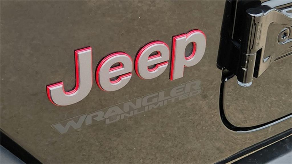 used 2021 Jeep Wrangler Unlimited car, priced at $35,996
