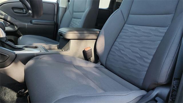 new 2025 Nissan Frontier car, priced at $31,702