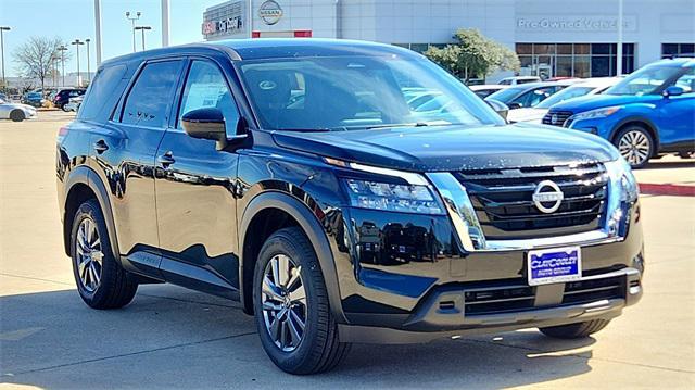 new 2024 Nissan Pathfinder car, priced at $32,680