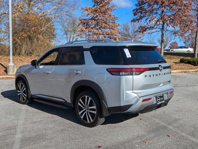 new 2024 Nissan Pathfinder car, priced at $55,290