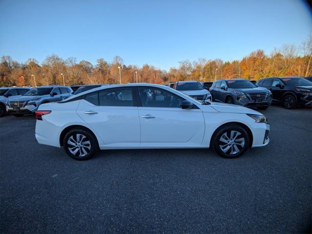 new 2025 Nissan Altima car, priced at $27,350