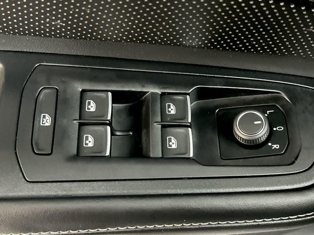 used 2024 Volkswagen Atlas car, priced at $31,900