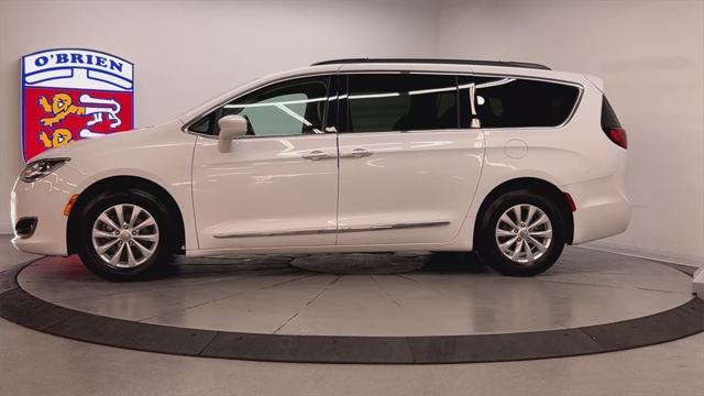 used 2017 Chrysler Pacifica car, priced at $13,800