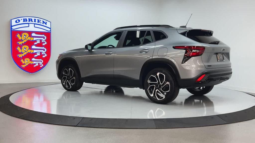 used 2024 Chevrolet Trax car, priced at $20,900