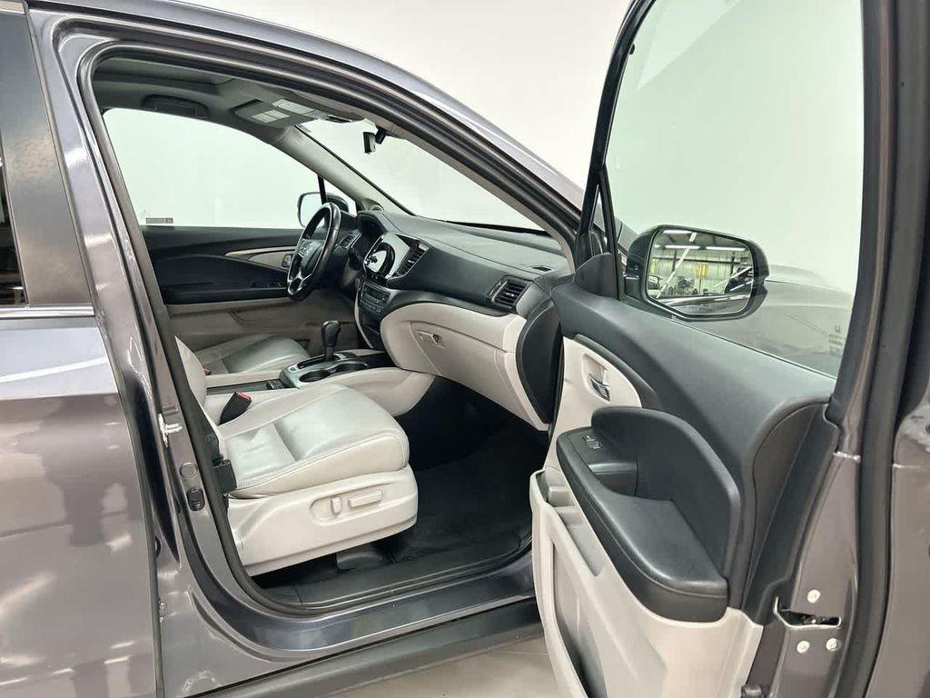 used 2019 Honda Pilot car, priced at $18,400