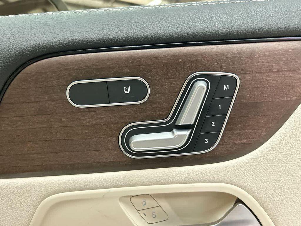 used 2023 Mercedes-Benz GLA 250 car, priced at $26,900