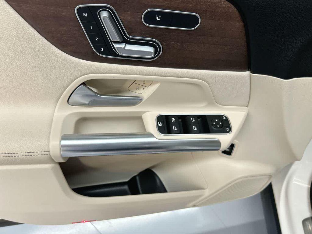 used 2023 Mercedes-Benz GLA 250 car, priced at $26,900