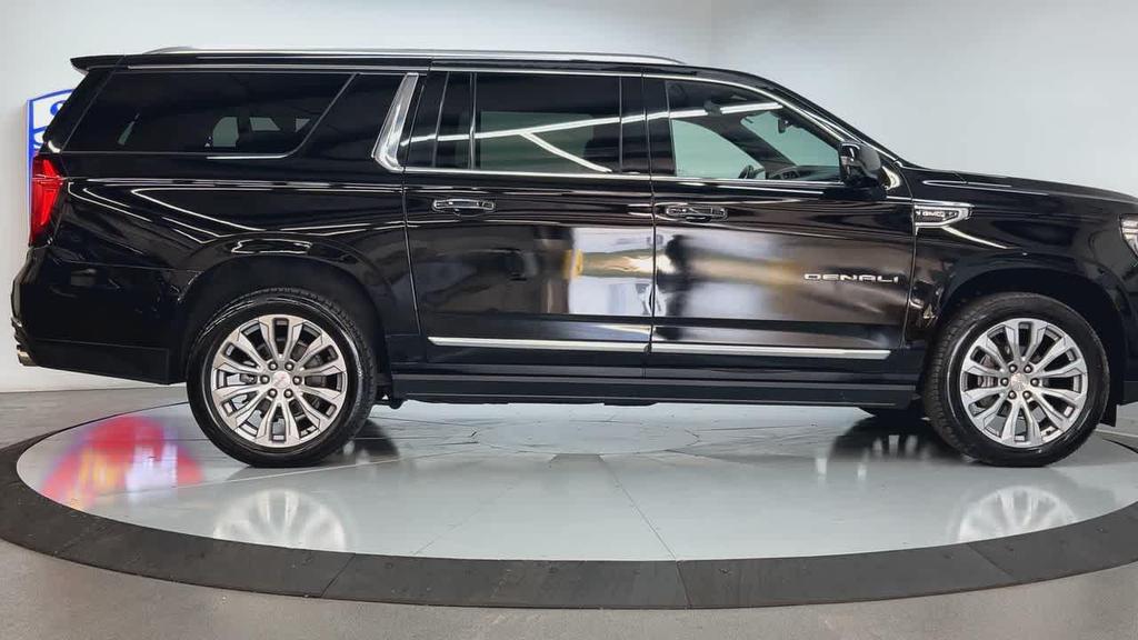used 2023 GMC Yukon XL car, priced at $53,900